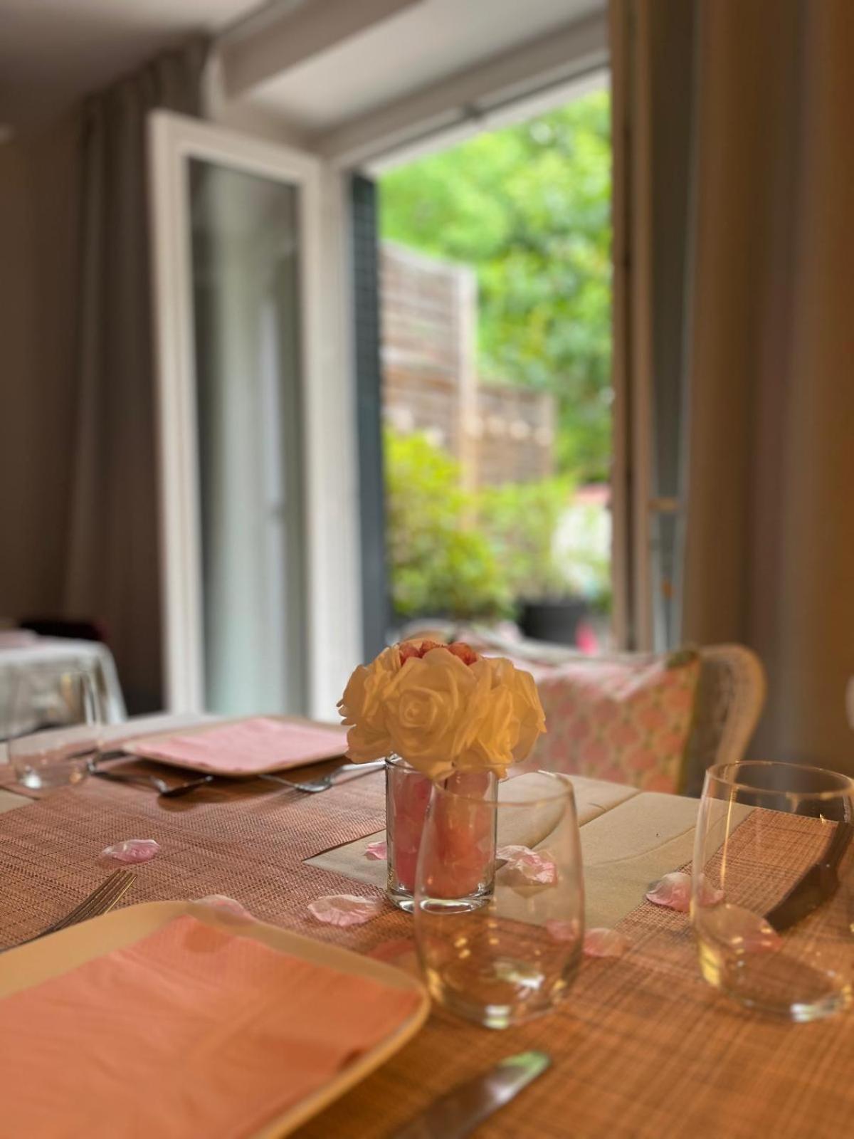 Le Jardin Chamberlin, *
